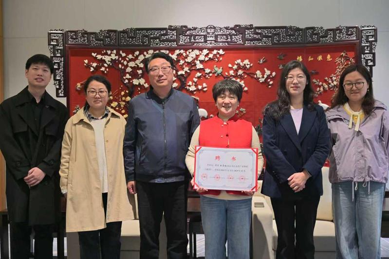 匠心传艺 薪火相传 —— 剪纸...